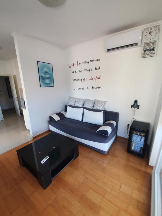 Apartment Novalja 4+2 Kültér fotó